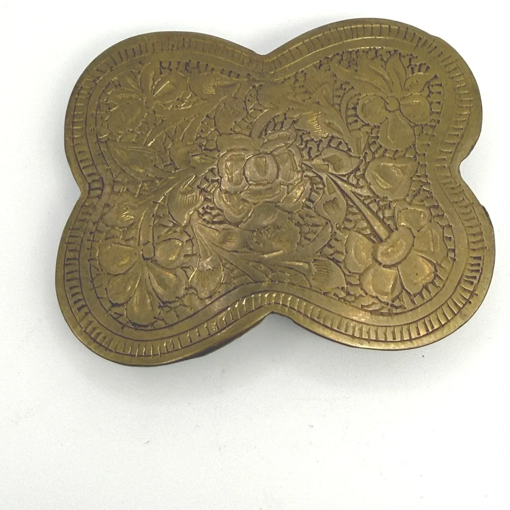 Vintage Brass Belt Buckle Unisex OS Gold Good Floral Etched India BP 1018 Rose‎